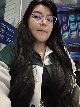 Chat XXX en directo de Sakura_0505