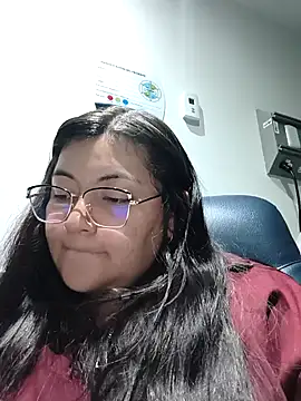 Chat XXX en directo de Sakura_0505