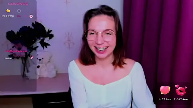 Sala de chat en directo de KindHazelHere_