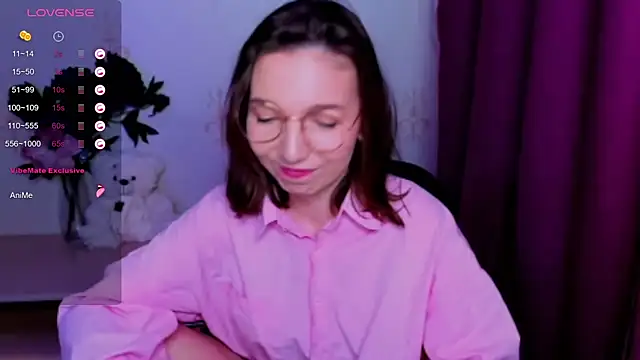 KindHazelHere_ XXX чат на живо