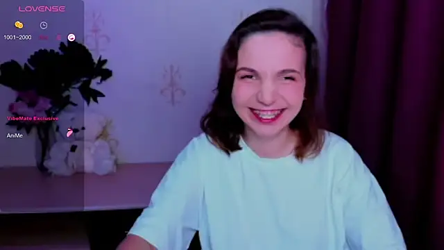 KindHazelHere_'s Live XXX Chat