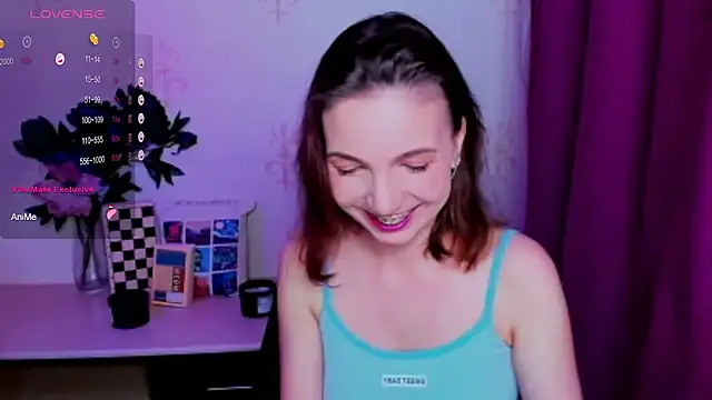 Chat XXX ao vivo de KindHazelHere_