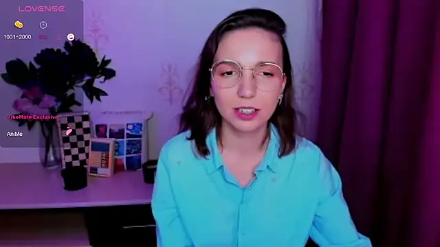 KindHazelHere_'s Live XXX Chat