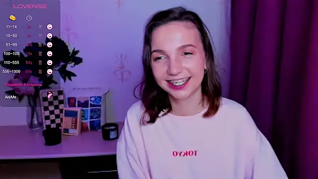 KindHazelHere_ élő XXX-chatje