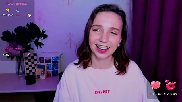 Czat XXX na żywo – KindHazelHere_