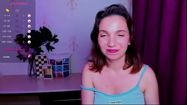 Chat +18 de KindHazelHere_ ao vivo