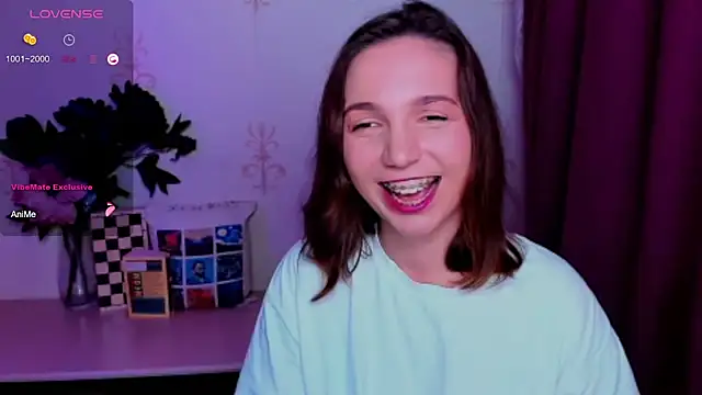 Chat XXX Live KindHazelHere_
