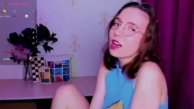 KindHazelHere_ live XXX chat
