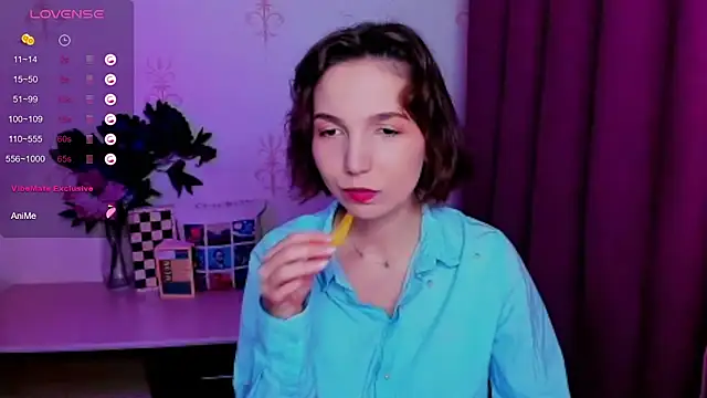 Živý XXX chat KindHazelHere_