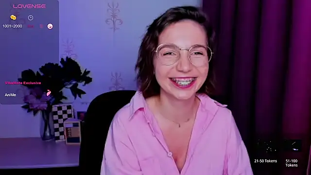 KindHazelHere_ Cameră chat live