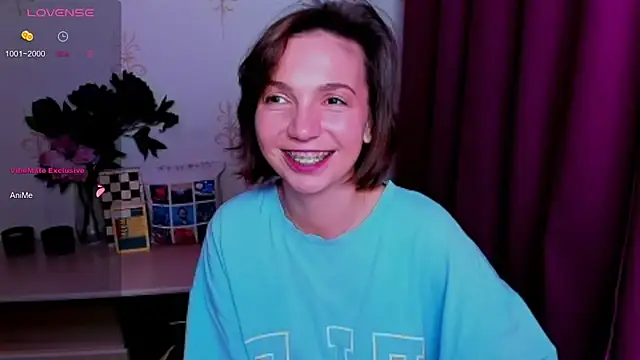 XXX chat uživo modela KindHazelHere_