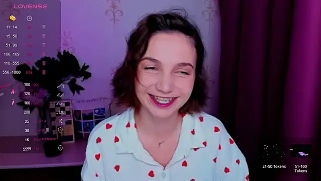 KindHazelHere_'s Live XXX Chat
