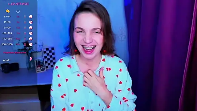 Chat +18 de KindHazelHere_ ao vivo