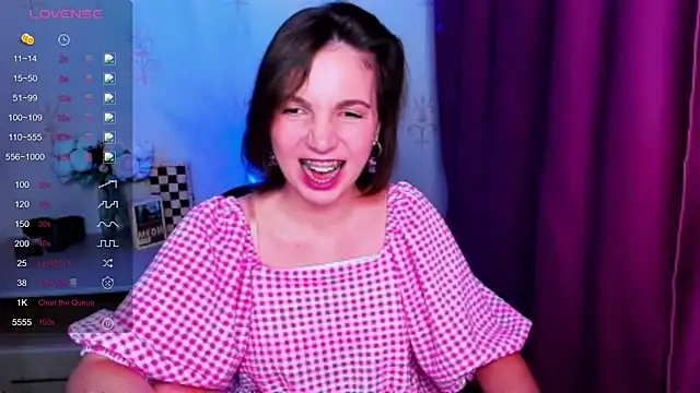 KindHazelHere_ – Naživo XXX chat