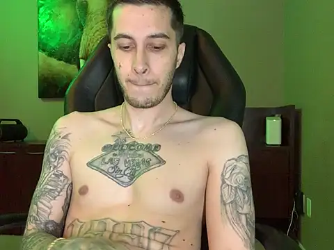 JuicyJoshy webkamerás műsora
