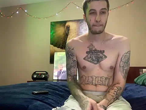 JuicyJoshy Show in webcam