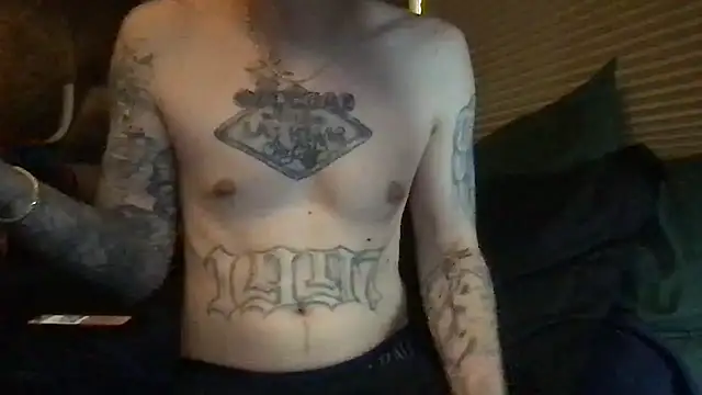 JuicyJoshy webkamerás műsora