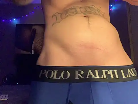 הופעת וובקאם של JuicyJoshy