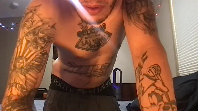 BWCJUICYJOSH Шоу с уебкамера