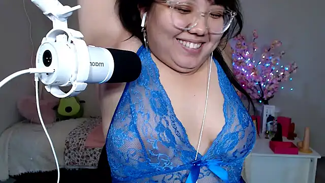 Moertomlly's Webcam Show