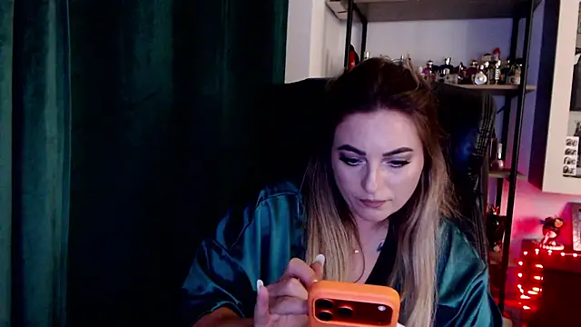 צ'אט XXX בשידור חי של Rania_Stitch