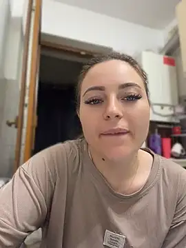 Rania_Stitch Chat XXX in diretta