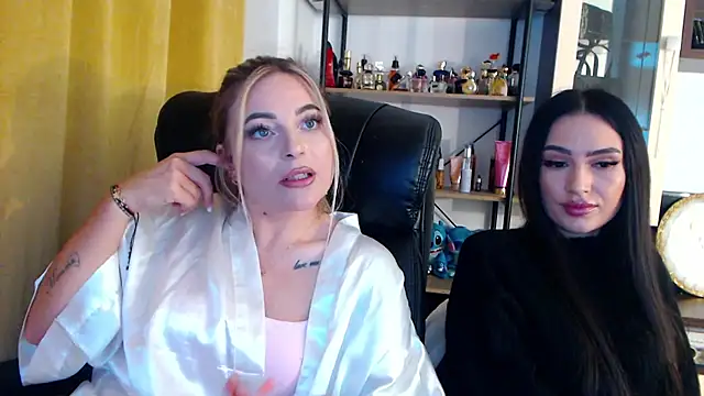 Rania_Stitch Webcam show