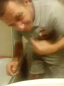 Aliaspitmen83 webkamerás műsora