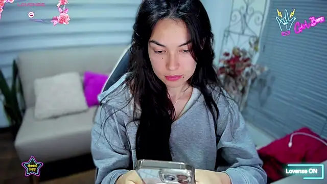 Lunlunera élő chatszobája