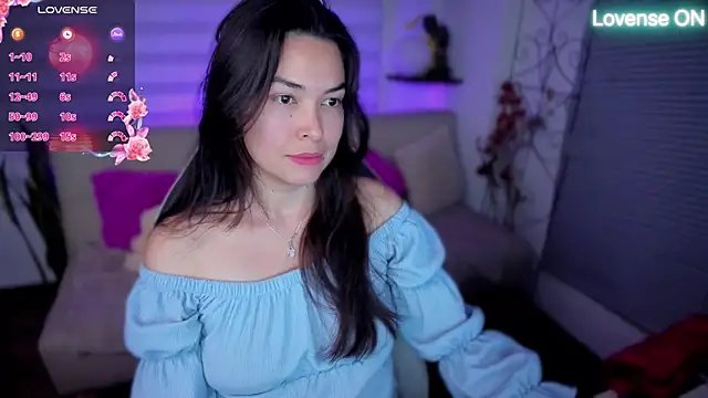 XXX chat uživo modela Lunlunera