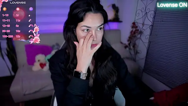 XXX chat uživo modela Lunlunera