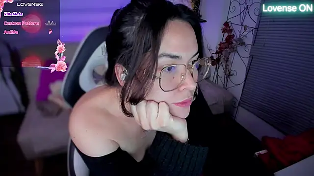 XXX chat uživo modela Lunlunera
