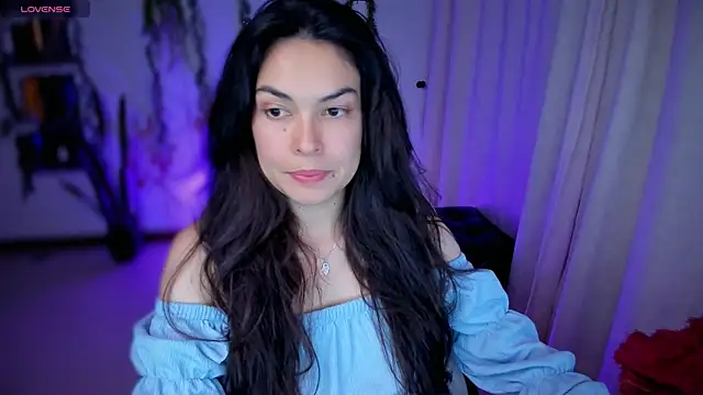 XXX chat uživo modela Lunlunera