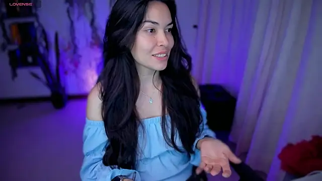 XXX chat uživo modela Lunlunera