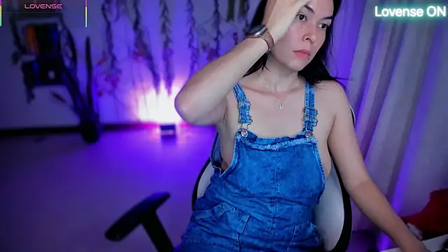 Lunluneran Live XXX chat