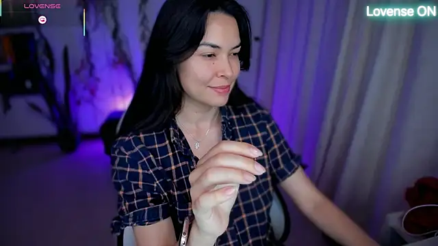 XXX chat uživo modela Lunlunera