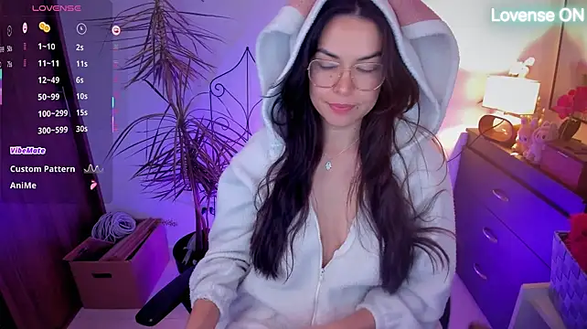 XXX chat uživo modela Lunlunera