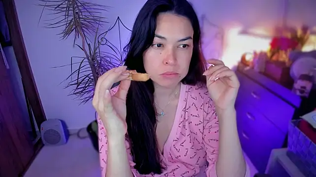 Chatroom XXX en direct de Lunlunera
