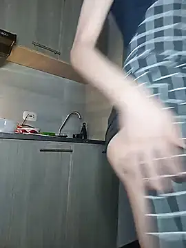 Nox_guy_next_door Show in webcam
