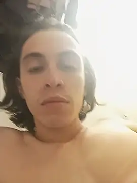 Nox_guy_next_door: διαδικτυακό σόου στην κάμερα