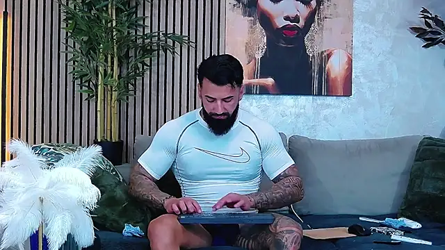 masterkingofmusclee Webcam show