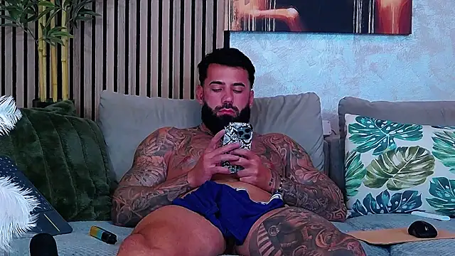 masterkingofmusclee 网络视讯表演