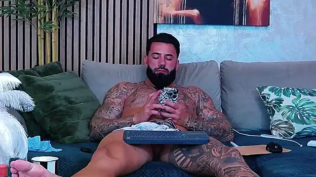 masterkingofmusclee Show Webcam
