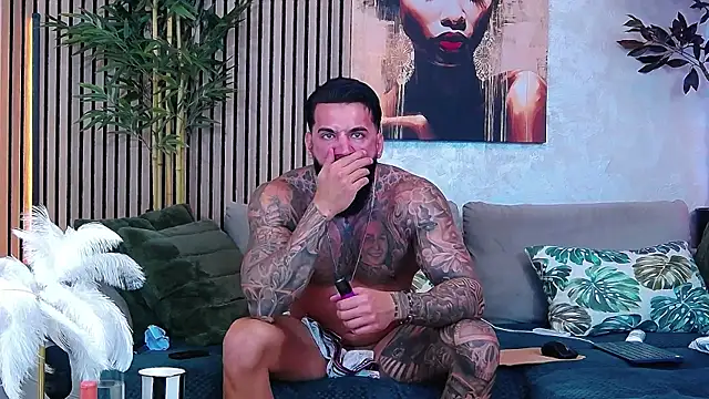 masterkingofmusclee Webcam show