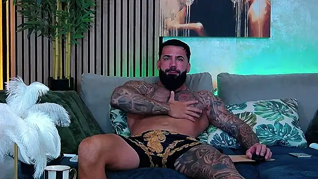Show de masterkingofmusclee na webcam