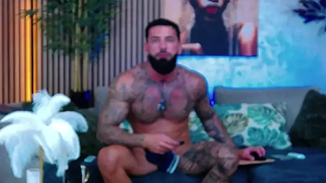masterkingofmusclee Webcamshow