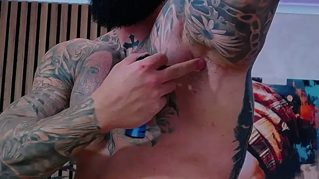 masterkingofmusclee 网络视讯表演