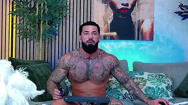 masterkingofmusclee Adlı Modelin Web Kamerası Şovu