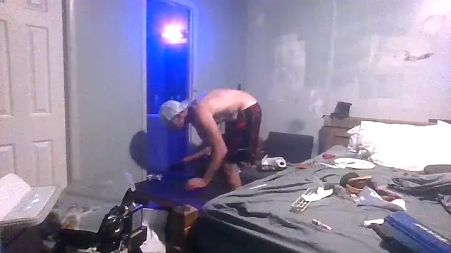 Bi_curious86 webkamerás műsora