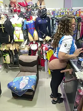 ROSALIASSHOP Show in webcam